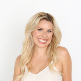 Headshot of Las Vegas Reiki practitioner Alison Papazois